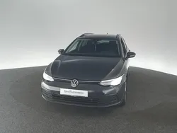 Grau Gebraucht 2022 VW Golf VIII Life Kombi | 17.560 € (Guter Preis)