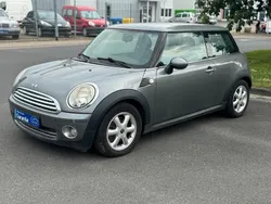 Grau Gebraucht 2009 Mini ONE Kleinwagen | 2.200 €