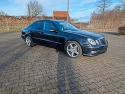 Blau Gebraucht 2007 Mercedes E350 AMG Limousine | 14.000 € (Etwas zu teuer)