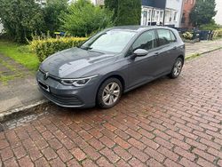 Grau Gebraucht 2020 VW Golf VIII Limousine | 14.800 € (Fairer Preis)
