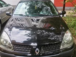 Schwarz Gebraucht 2005 Renault Clio II Kleinwagen | 350 € (Superpreis)