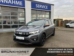 Grau (dolomitgrau) Gebraucht 2025 Dacia Jogger Extreme Van / Kleinbus | 23.989 € (Guter Preis)