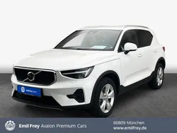Weiß Gebraucht 2024 Volvo XC40 Core SUV | 34.890 € (Guter Preis)