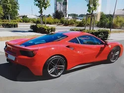 Rot Gebraucht 2018 Ferrari 488 Coupé | 222.000 € (Guter Preis)