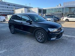Schwarz Gebraucht 2016 VW Tiguan Comfortline SUV | 20.499 € (Etwas zu teuer)