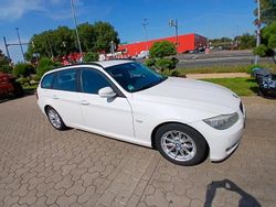 Weiß Gebraucht 2012 BMW 318 Kombi | 4.800 € (Superpreis)