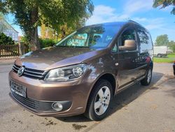 Braun Gebraucht 2011 VW Caddy Comfortline Van / Kleinbus | 9.500 € (Teuer)