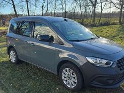 Gebraucht 2023 Mercedes 300 Van / Kleinbus | 23.999 €