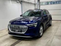 Blau Gebraucht 2020 Audi e-tron Advanced SUV | 30.900 € (Superpreis)