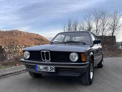 Grau Gebraucht 1982 BMW 315 Basis Kleinwagen | 9.500 €