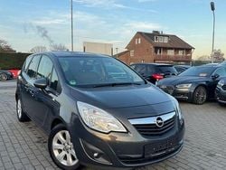 Grau Gebraucht 2019 Opel Meriva Edition Van / Kleinbus | 5.900 € (Superpreis)