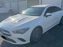Weiß Gebraucht 2020 Mercedes CLA200 Shooting Brake Kombi | 23.600 € (Fairer Preis)