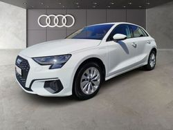 Weiß Gebraucht 2022 Audi A3 Sportback e-tron Kleinwagen | 22.850 € (Guter Preis)