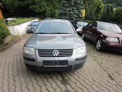 Grau Gebraucht 2002 VW Passat Comfortline Limousine | 2.480 € (Fairer Preis)