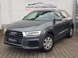 Grau Gebraucht 2015 Audi Q3 Comfort SUV | 14.400 € (Etwas zu teuer)