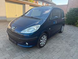 Blau Gebraucht 2006 Peugeot 1007 Kleinwagen | 1.600 € (Fairer Preis)