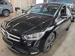 Schwarz Gebraucht 2021 Mercedes B250e Van / Kleinbus | 17.699 € (Fairer Preis)