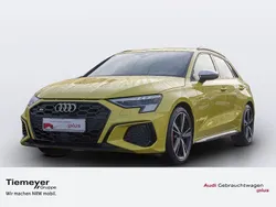 Gelb Gebraucht 2024 Audi S3 Ambiente Limousine | 38.770 € (Superpreis)