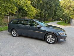 Grau Gebraucht 2019 VW Passat Kombi | 13.500 € (Guter Preis)