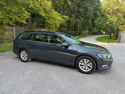 Grau Gebraucht 2019 VW Passat Kombi | 13.999 € (Guter Preis)