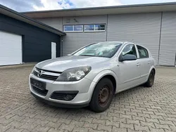 Silber Gebraucht 2005 Opel Astra Edition Limousine | 400 € (Superpreis)
