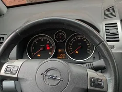 Schwarz Gebraucht 2006 Opel Zafira OPC Van / Kleinbus | 3.200 € (Fairer Preis)