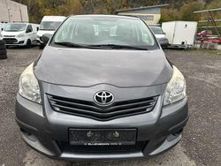 Grau Gebraucht 2009 Toyota Verso Life Van / Kleinbus | 2.950 € (Superpreis)