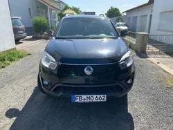 Schwarz Gebraucht 2016 Ssangyong Korando Crystal SUV | 7.150 € (Fairer Preis)