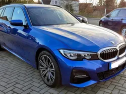 Blau Gebraucht 2021 BMW 330 Kombi | 35.750 € (Fairer Preis)