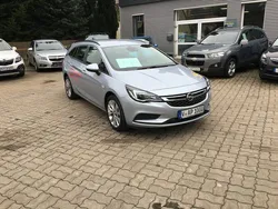 Blau metallic Gebraucht 2016 Opel Astra Edition Kombi | 23.490 €