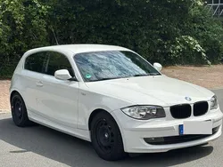 Weiß Gebraucht 2010 BMW 118 Sport Line Kleinwagen | 5.800 € (Fairer Preis)