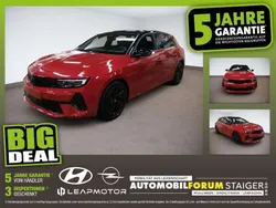 Lackierung peperoncino red/typ Gebraucht 2024 Opel Astra Ultimate Limousine | 24.780 € (Fairer Preis)
