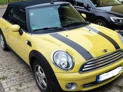 Gelb Gebraucht 2009 Mini Cooper Cabriolet Cabrio | 5.499 € (Guter Preis)