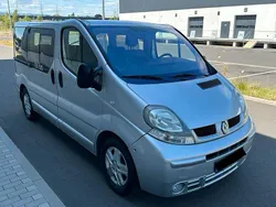 Silber Gebraucht 2005 Renault Trafic Van | 6.900 €