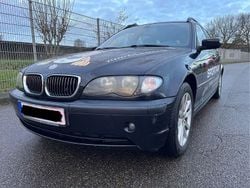 Blau Gebraucht 2004 BMW 320 Lifestyle Kombi | 1.300 € (Superpreis)