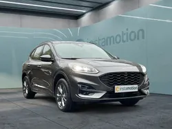 Grau Gebraucht 2023 Ford Kuga ST-Line SUV | 30.600 € (Fairer Preis)
