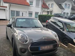 Grau Gebraucht 2017 Mini Cooper Kleinwagen | 6.900 €