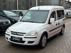 Weiß Gebraucht 2010 Opel Combo Van / Kleinbus | 2.990 € (Fairer Preis)