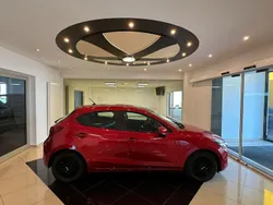 Rot Gebraucht 2015 Mazda 2 Limousine | 5.999 € (Guter Preis)