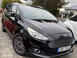 Schwarz Gebraucht 2019 Ford S-MAX Titanium Van / Kleinbus | 16.800 € (Superpreis)