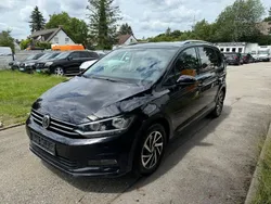 Schwarz Gebraucht 2018 VW Touran Join Van / Kleinbus | 17.900 € (Guter Preis)