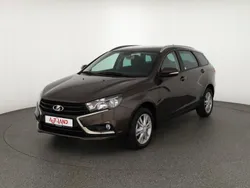 Braun Gebraucht 2018 Lada Vesta Kombi | 13.950 € (Teuer)
