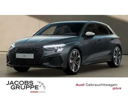 Daytonagrau perleffekt Gebraucht 2024 Audi S3 Ambiente Limousine | 46.970 € (Etwas zu teuer)