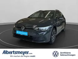 Grau Gebraucht 2022 VW Golf VIII Life Kombi | 17.999 € (Etwas zu teuer)