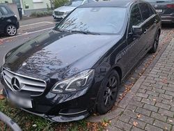 Schwarz Gebraucht 2014 Mercedes E220 Avantgarde Limousine | 8.900 € (Fairer Preis)