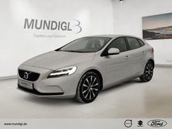 Silber Gebraucht 2019 Volvo V40 Momentum Kombi | 16.830 € (Guter Preis)