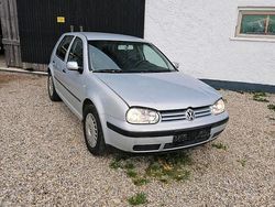Silber Gebraucht 1998 VW Golf IV Limousine | 550 € (Guter Preis)