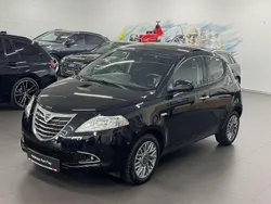Grigio topo metallic Gebraucht 2012 Lancia Ypsilon Gold Kleinwagen | 9.990 € (Etwas zu teuer)