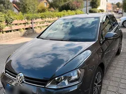 Grau Gebraucht 2016 VW Golf VII Limousine | 10.800 € (Etwas zu teuer)