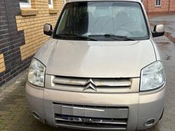 Gold Gebraucht 2006 Citroën Berlingo Style Van / Kleinbus | 2.099 € (Fairer Preis)